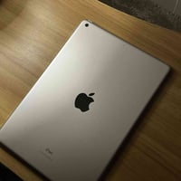 آيباد ٩ • ٦٤ جيجا • نظيف ١٠٠٪