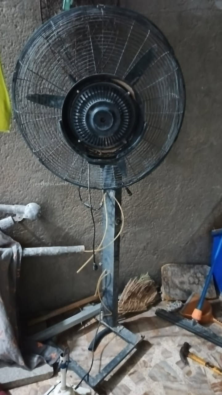 للبيع قمريه حجم كبير كلش وبنكه ام رشاش


**إذا كنت صاحب هذا الإعلان وتريد حذفه لأي سبب، رجاءا أرسل رسالة إلى الدعم الفني**