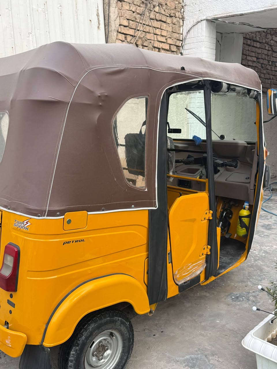 السلام عليكم تكتك 22كفاله للبيع تفاصيل اتصل ممتواجد علفيس*********** مكاني البياع
