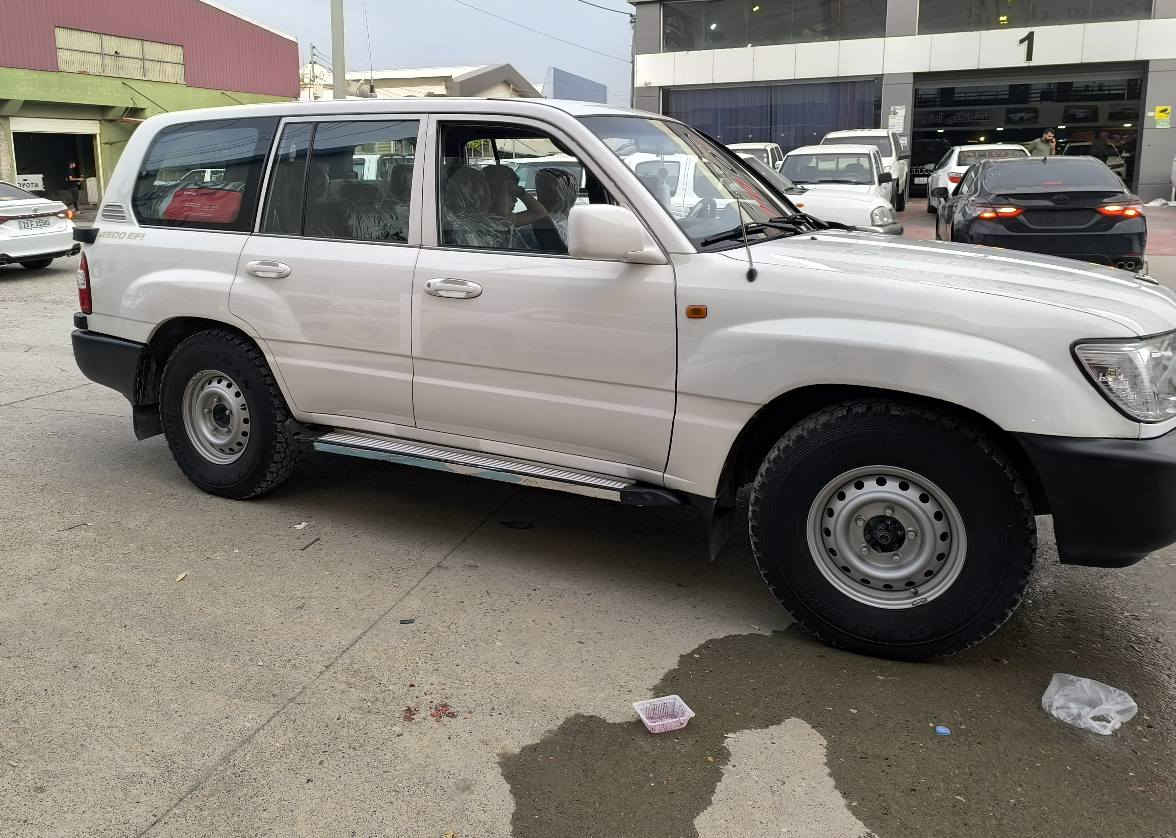 مۆنیکا 2001 
نمونە و تایبەت لە جوانی و پاکی
سێ ڕوبع
سپێر لە کۆڵ
سەلاجە
قفڵ مەرکەزی
چوارجام کارەبا
کامێرە و شاشە
لایت زینۆن
چوار تایەی لۆک
پێش مەرغوب
تەنها دوو نیوە پاچە بۆیاغ ، بەڵام من بە دوو پاچە دەیفرۆشم ... جگەلەو دوو پاچە نوقتە بۆیاغی نیە
ماڵی دۆستە و سەیارەکە هی ماڵە..

سەنەوی هەتاوەکوو ٢٠٢٧ تازەیە
***********
*********** بشدار, السليمانية
