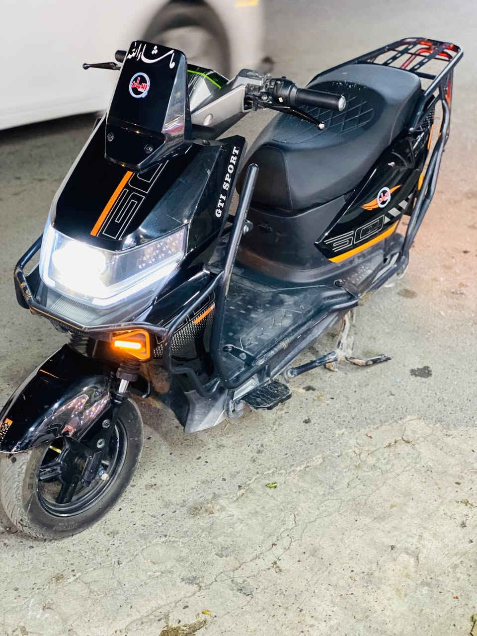 🏍️دراجه شحن للبيع 🏍️
شرط كل شي شغال 
 🔋البطاريه كلهم 11 يقرون 🔋
 الضفيره كلها شغال 
العقل 2000 
 الملف 2000 
السعر 550 وبي مجال 
📱الرقم***********📱
