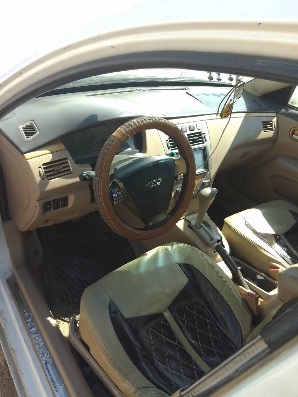 سلام عليكم سياره شيري A5موديل 13 مكينه وكير كورله القديم 1800مكينه بيه خيط بخار حداديه جديده تخم تاير جديد كهربائيات كله شغاله دواخل جلد شاشه كامره دواره رقم انكليزي سنويه ل30 سياره بسمي تحويل ثاني يوم السعر 35 وبيه مجال مكان قضاء الشطره الاستفسار  ***********
