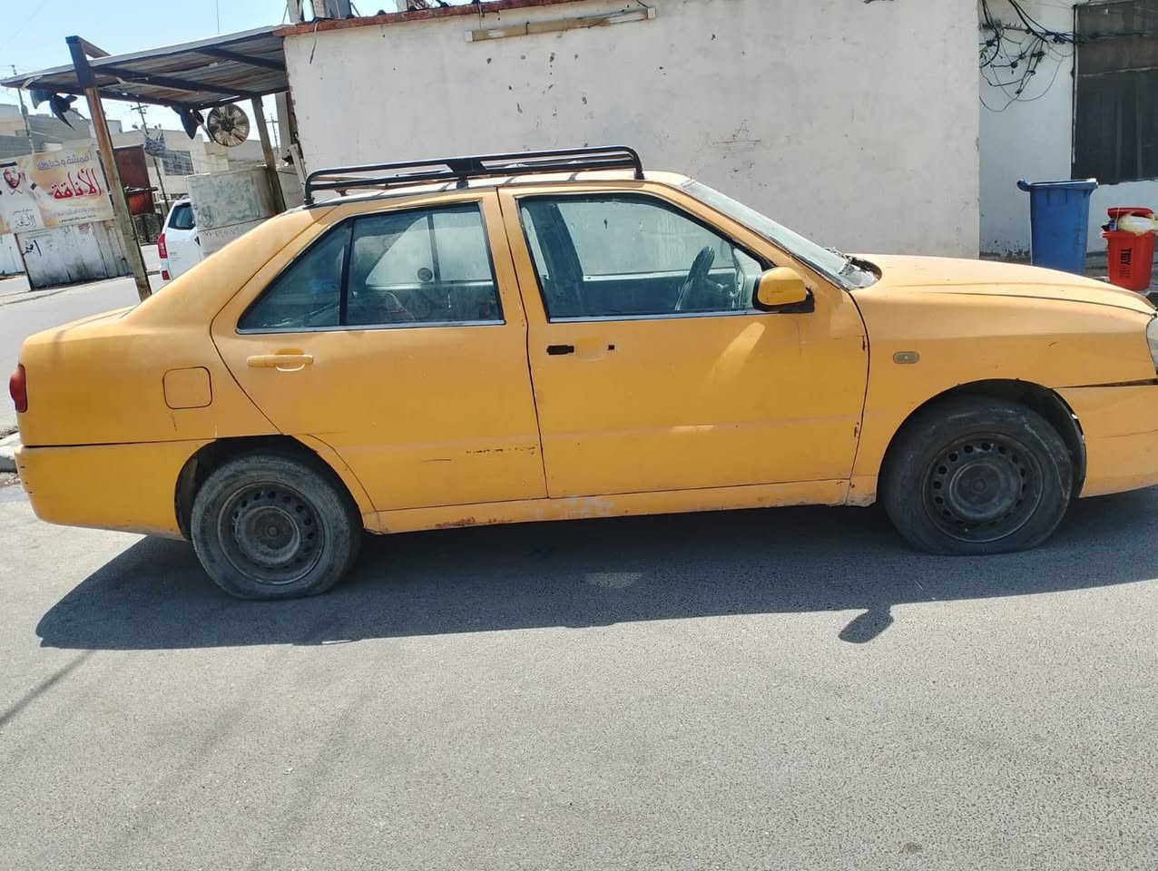 شيري كوين 2011 رقم صدامي كير ومكينه كورلا اوتو ام القبغ الاسود السياره متروكه صار مده مكينه كايمه بس شغاله وتمشي باسمي تحويل مباشر...
السياره موجوده بغداد.***********السعر 17ورقه
