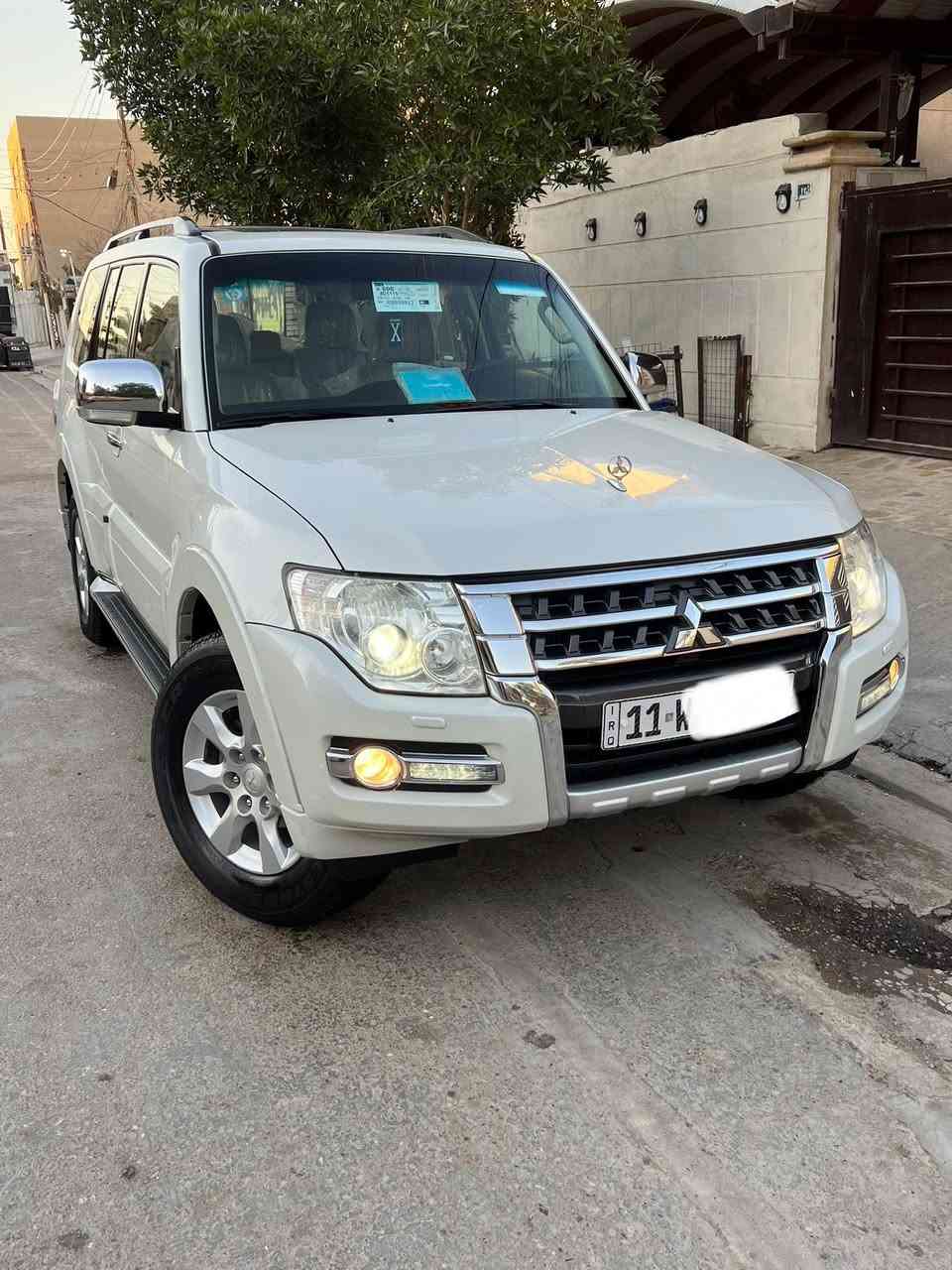 السلام عليكم
باجيرو حبتور 2015 صدفي بوضع الشركه جديده بمعنه الكلمه 
مكفوله كفاله من الصبغ والبارد والشخوط لوك سياره جديد
شرط حته البلاستك مابي صبغ كفاله وعل فحص  مكينه بوضع الشركه كير بوضع الشركه برغي مامفتوح بيهه صدر امامي وخلفي جديد شرط تراي زيرو طسه معالجه 
سيرفس كامل مسويله ادامامه تخم تاير برجستون مروحه إضافيه تبريد شرط ثلج سياره جاهزه عله آخر حبايه كتلوكات شركه بعدهن بيهه حته سويج لاه بعده مامستعمل سبير بعده مانزل بعدهه جديده كلش سياره وعل ايد وحده لوك مواصفات 
فتحه طكيتن 
كشنات جلد
دبل كشن كهرباء 2
سستم ايرياك
زراك لايت
مري شفط
كامره خلفي
وحساس خلفي
ثلاجه بل جكمجه 
7راكب 
لايت زنون 
بكلايت ضبابي
سستم دمامات الحبتور 
دبل تحكم ستيرن 3
داخل صاح 
فوريل 4x4
محرك 6سلندر 3500
كير 5نمر 
خمس ويل كب
بيبان جلد
مري عاكست الضوء
سياره فول الفول الحبتوره رقم بغداد دولي جديد هزه وسنويه جديده بسمي اتصال ***********مكاني بغداد
