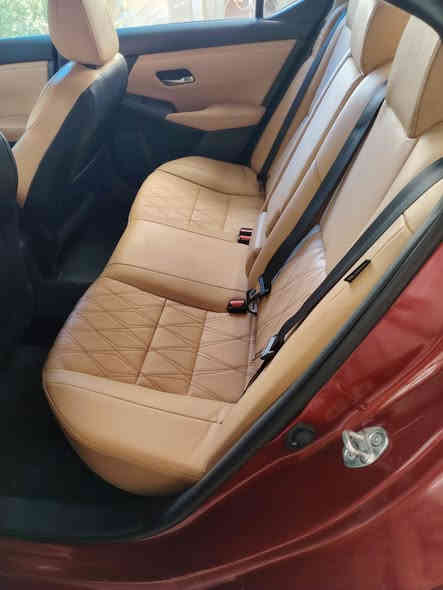 سنترا موديل ٢٣ وارد أمريكي
فول مواصفات 
وفتحه وبصمه رادار جانبي وامامي
حجر بيئه شركة
رقم أربيل بسمي
حادثه بنيد بدون دواخل بيه بارد بلا صندوق بسيط السياره جاهزه ماشيه ٢٨ قابل للزيادة شراي يتصل ***********
