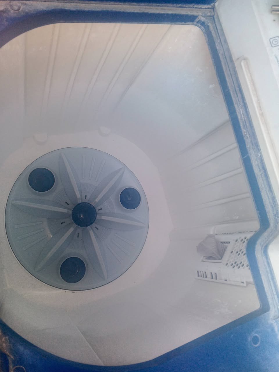 إسلام عليكم
غساله البيع سعره 570رقم الهاتف ***********
