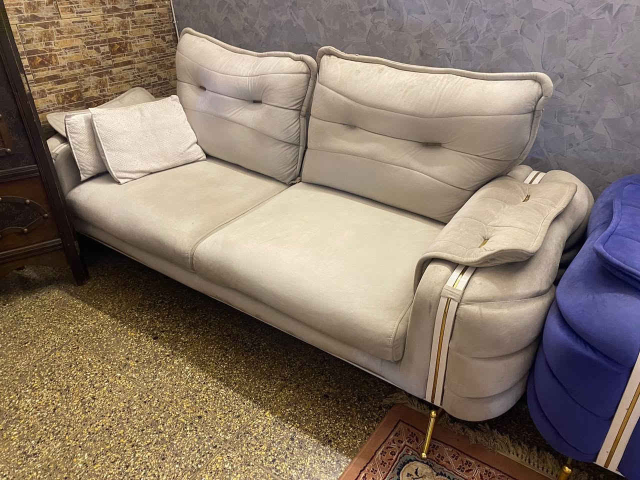 السلام عليكم مكلفه بالنشر اغراض منزل كلها نظيفه وحديثه لغرض التحويله وباسعار مناسبه المكان حي العدل


**إذا كنت صاحب هذا الإعلان وتريد حذفه لأي سبب، رجاءا أرسل رسالة إلى الدعم الفني**