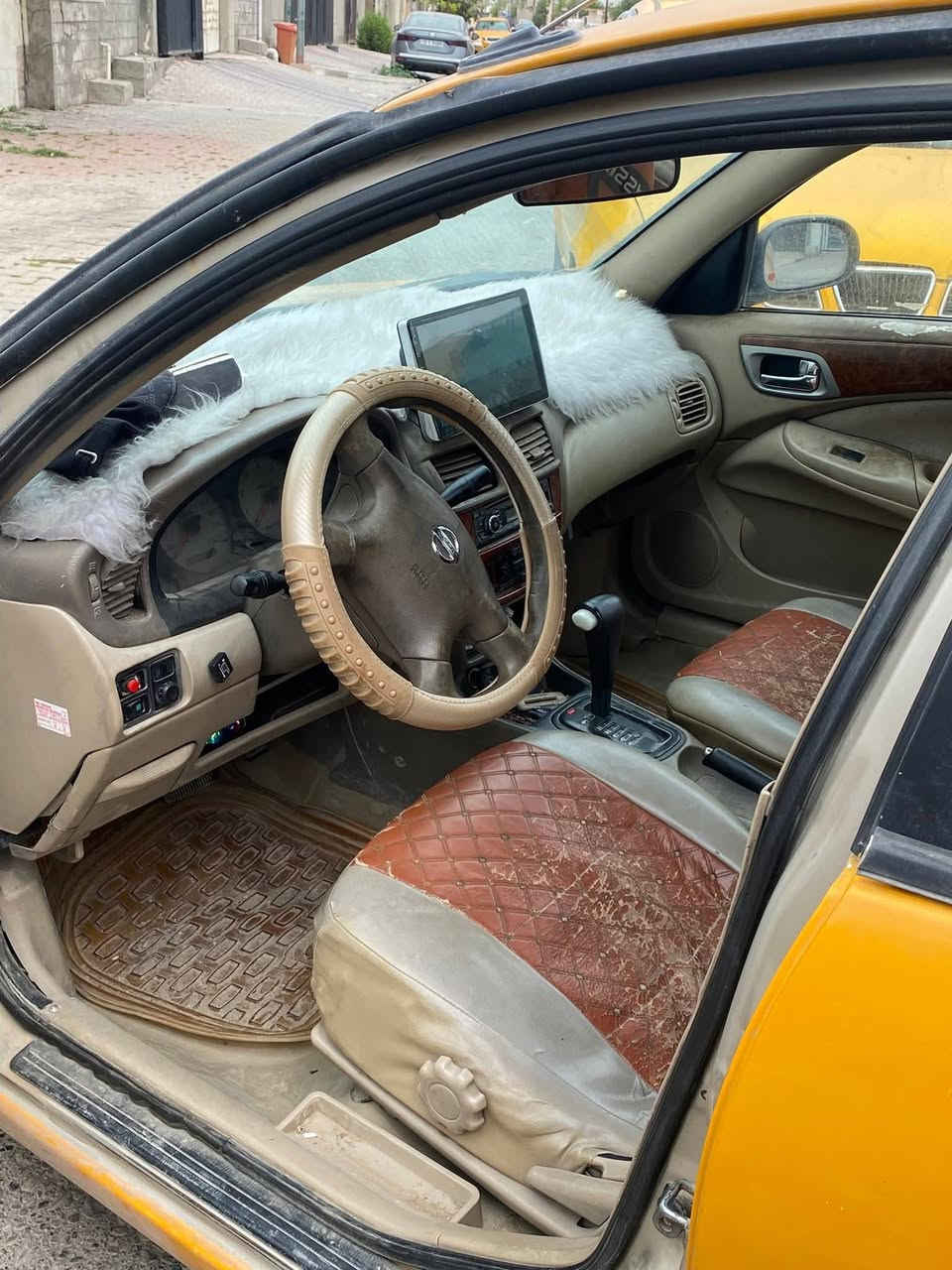 السلام وعليكم
نيسان سني 2005…للبيع 

رقم دولي كير اوتماتيك منضومة غاز كوبون بانزين بيها 

شرط التحويل والوكالة 

العنوان كركوك سعرها 75

(مكلف بلنشر خاص ماموجود )

للتواصل ‭0782 910 7769‬
