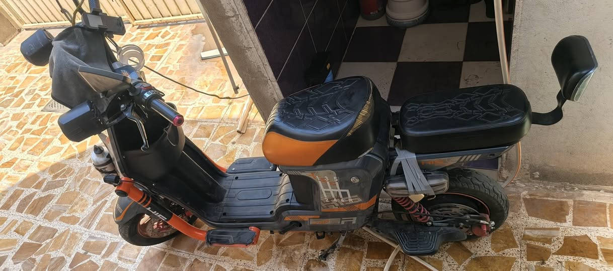 للبيع مطور كل شيء مابي شرط الفحص وسعر 350 وبي مجال وتواصل على هاذه الرقم *********** عنواني موصل حي السماح
