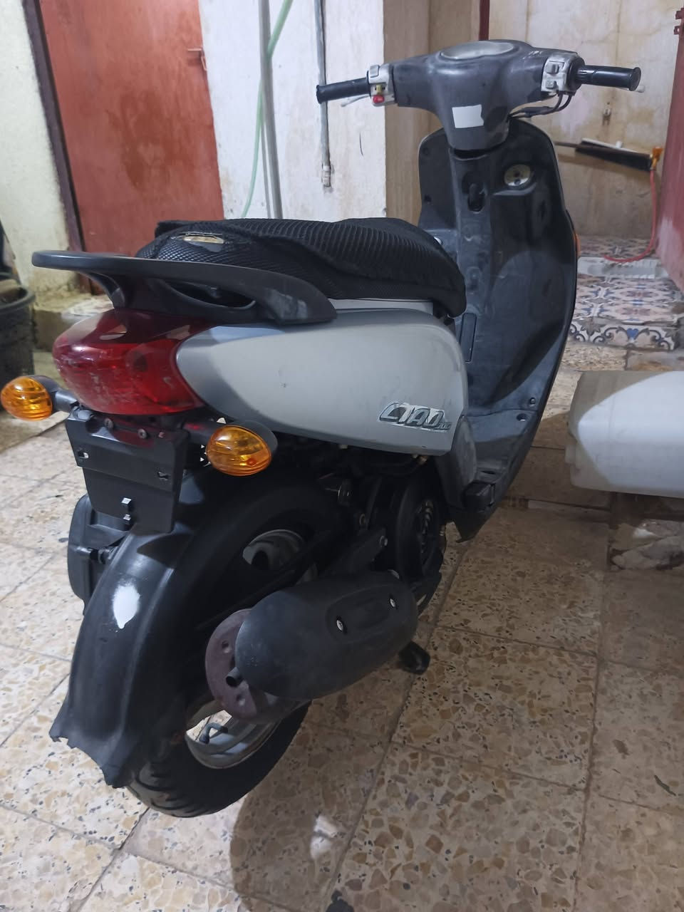 فله  للبيع حاويه صاله شهر من طالعه نظافه فول سعره مليون 150 بيه مجال المريضه لا يخابر ***********
