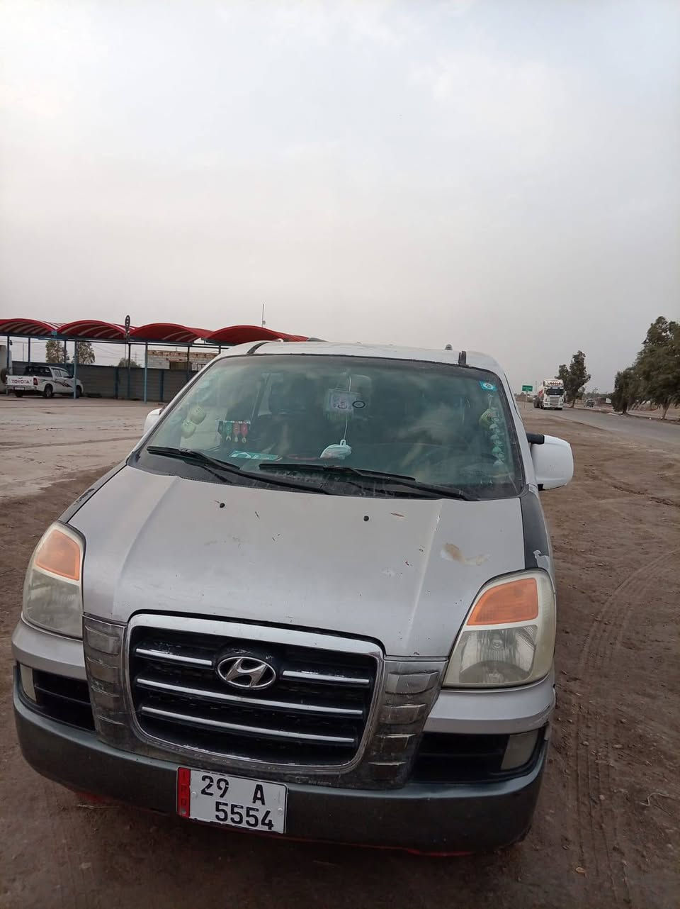 سلام عليكم ستاركس للبيع مسكر محركه جديد تونه شادينه كير اوتماتيك مصفره هيه وغرامات  بتر 8 راكب مكفوال من ضرب القويه سياره جديده جاهزه المكان الديوانية الحمزه الشرقي رقم والا ستفسار مكلف بنشر ***********
