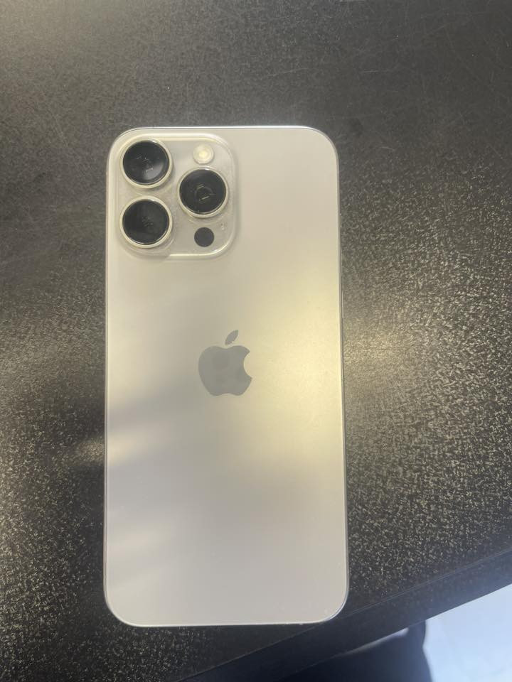 ايفون 15 برو ماكس ذ256 نموذج m بطاريه87
السعر مليون وميه وخمسين


**إذا كنت صاحب هذا الإعلان وتريد حذفه لأي سبب، رجاءا أرسل رسالة إلى الدعم الفني**