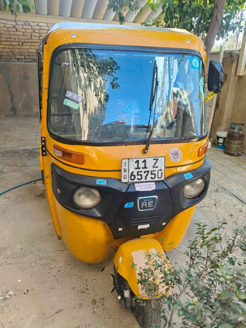 السلام عليكم تكتك للبيع موديل 20 مرقمه للاستفسار اتصال عل رقم ***********
