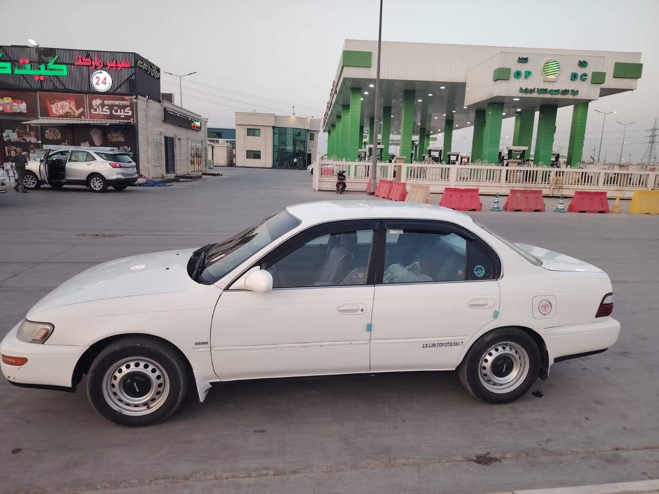 سلام عليكم رمضان كريم عالجميع 🤍
للبيع كورلا  موديل ١٩٩٤
رقم بغداد بأسمي تحويل ثاني يوم 
كير ومكينه حااويه مكفولة من التنقيص والتبخير 
 حدادية جديدة   خير من الله 
كهربائيات كلها شغالة 
تبريد ثلج 
غرفتها جديدة مدوشمة 
تخم تاير جديد 
سيارة جاهزة من كلشي ربع ما تصرف عليها 

مصبوغة  جمالية بدون حادث وخياسات 
مكان واسط كوت 

السعر ٦٧وبيها مجال الشراي يتصل وبخدمته 

***********
