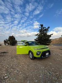 كيا صول ٢٠٢٠ محرك ٢٠٠٠دوش   رقم بغداد بأسمي  الحادث بنيد فقط وبيها سون...