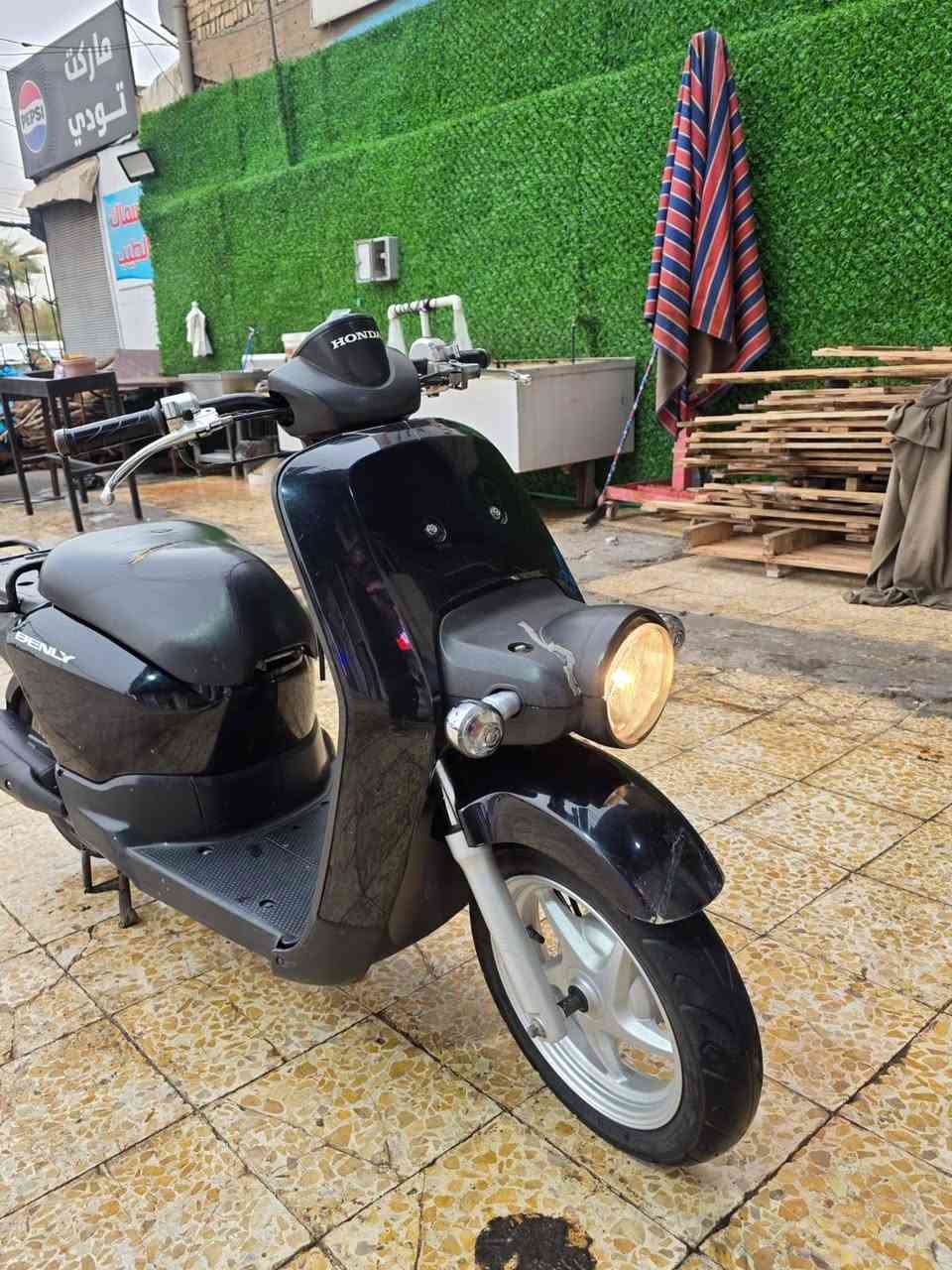 السلام عليكم دراجة بيكم حديث نوزل ياباني ستنان كهربائي السعر 550الف مامتواجد بلفيس بس علئ واتساب او تصال رقمي *********** مكاني بغداد
