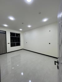 للايجار بيت مساحه ١٠٠ متر في حي الشباب المربع الذهبي  طابقين ثلاث نوم ...