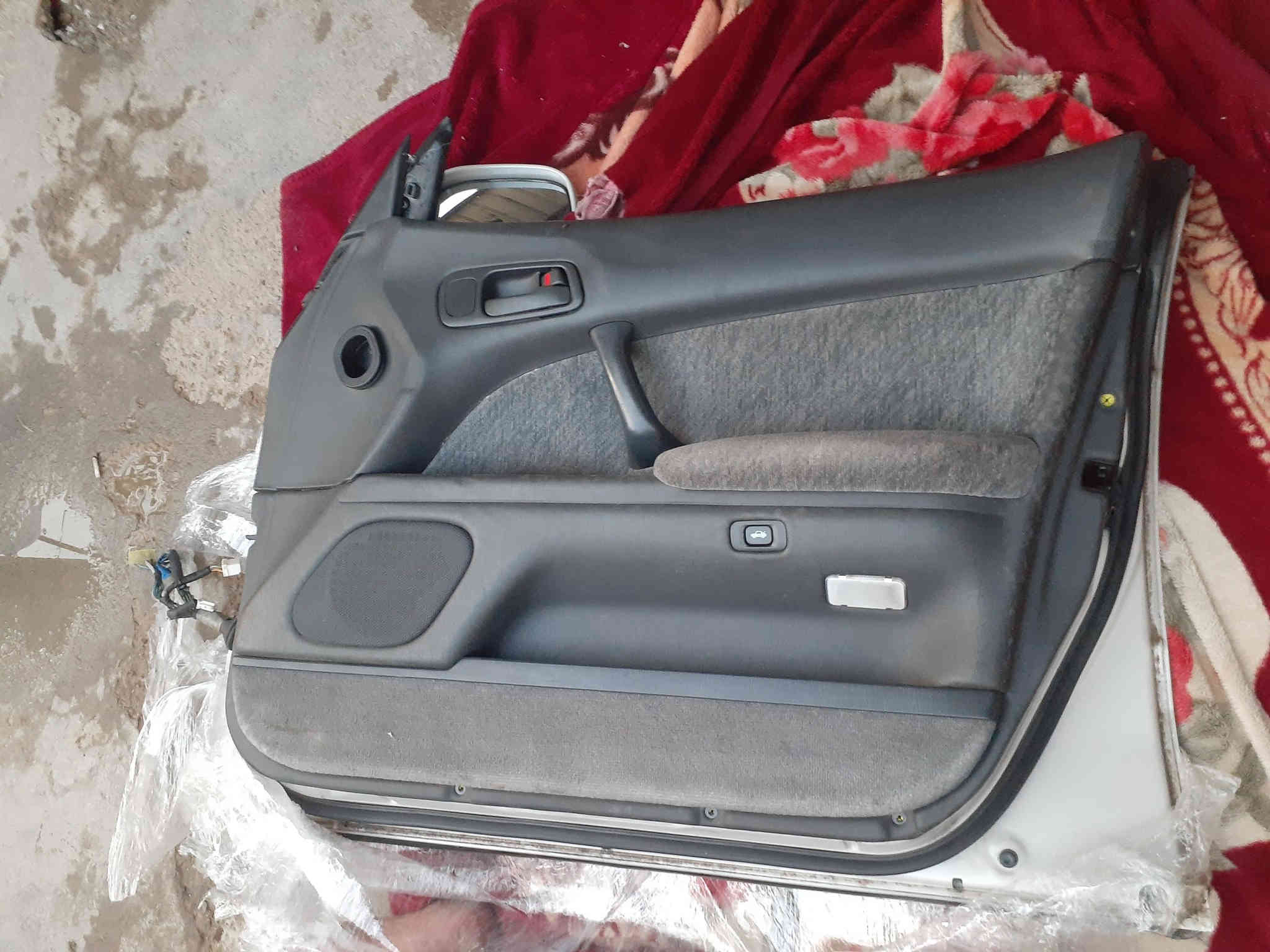 بطاين بطه الون الرصاصي البيع العنوان ميسان قضاء كميت الهاتف ***********
