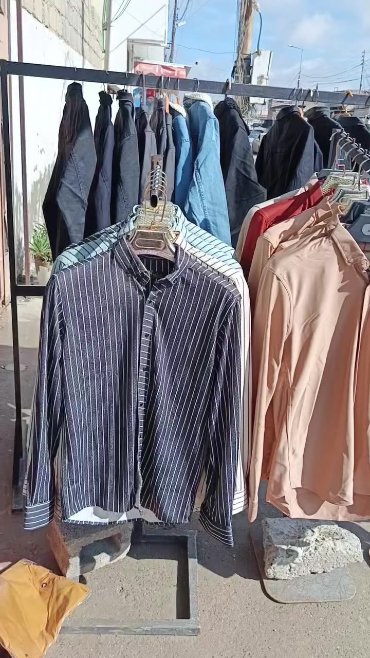 عرض خاص من محل حيدر بكار 🌹
‏انواع القمصان فقط ب 5 الف 
‏داخل فرو و بدون فرو 
‏بدي فقط لون اصفر ب الفين دينار 
‏العنوان شارع النخوة قرب ماركت بازار للعائلة
‏و قرب دائرة الامن الوطني فرع نخوة ***********
‏حيدر بكار
