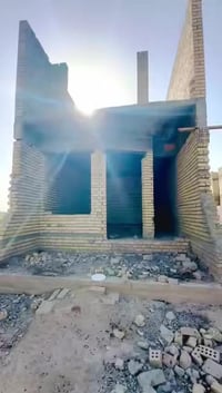 مقاطعة ٢ على ١٠ • ١٠٠م • هيكل طابقين