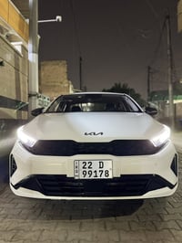 K3 موديل 2024 ماشيه12 الف سياره كفاله عامه فو لموصفات  فتحه حساسات كشن...