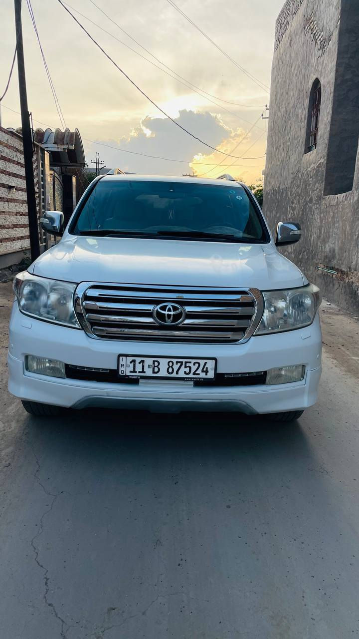 السلام عليكم لاندكروز موديل 2011 رقم بغداد انكليزي بسمي فول مواصفات بصمه كشنات بقلاوه جلد وكهرباء تايرات جدد تبريد شغال تلاث قطع و ثلاجه مكفوله كفاله عامه من الصبغ والتبديل عدا بارد بلجاملغ الامامي الايمن السعر 305 مكاني بغداد للاستفسار ***********
