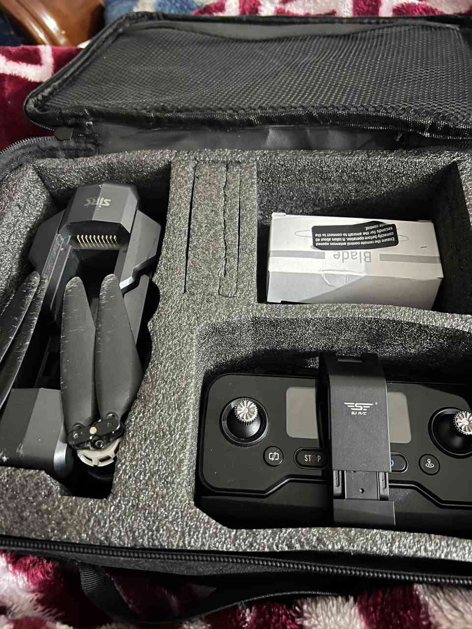 سلام عليكم درون f11pro+ للبيع مكانه كربلاء وسعره٣٥٠ للتواصل***********
