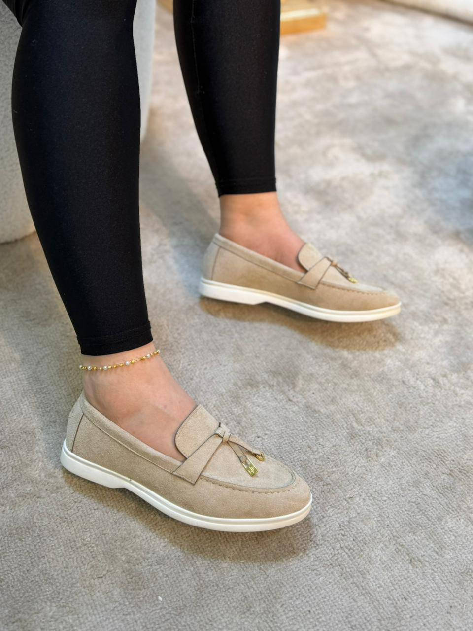 #تــولين_اصـل_التميز_والابــداع😍

#متميزون_فـي_الذوق_الراقي💯✨
#جــودة_ومتانـــه💯✨
#انـاقه_وتنـــوع💯✨
#راحة_فائقـه💯✨
#اسعارنا_رمــزيه💯💯💯💯💯
🌹❤🌹❤🌹❤🌹❤🌹❤🌹
#تــوفر_لوربيانا_قاعده_طبيه_كوالتي🇹🇷🇹🇷🇹🇷
#متوفر_باربع_الوان
#مــوديل_اناقه_وكشخه
#قياسات_من_38_42
#سعــر_القطعه_15_الف_دينار
#للحجز تواصل على الخاص او 
الواتس اب ***********
متوفر توصيل جميع محافظات العراق
#عنوانا_بابل_قضاء_المسيب_شارع______البلدية_خلف___مرطبات_الخيام_الانباري
