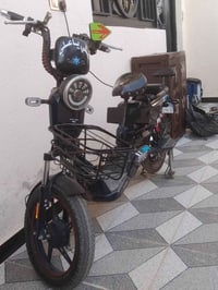 دراجة للبيع نقص مابيهة بطاريه ليثيوم ليت زنون شاشة بلوتوث 2 بصمة و سوي...