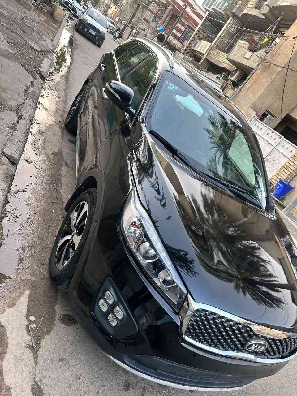 للبيع فقط فقط سورنتو رقم بغداد مديل 16وارد امريكي سعر 150وبيها مجال بسيط 
سياره خمسه راكب فول مواصفات عده الفتحه سياره جاهزه نواقصها بسيطه سياره جاهزه مصبوغه احزام للجماليه بدون دواخل سياره صورها قبل الصبغ عندي سياره تحويل مباشر مكانها بغداد كاظميه ***********
