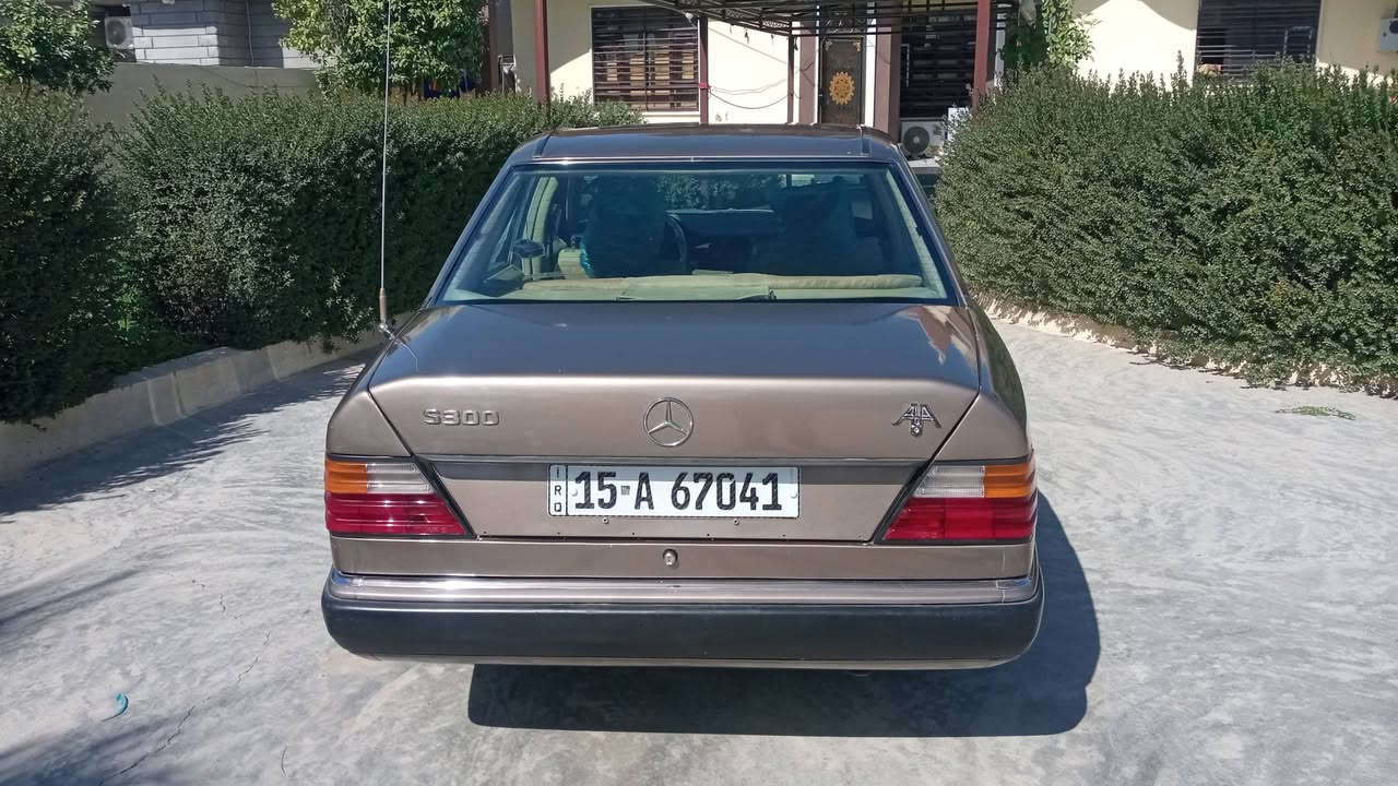 مرسيدس دب موديل 92 كير محرك بطة 2500. صبغ عام جمالية. سيارة جاهزة. السعر 45 وبيها مجال 
***********
