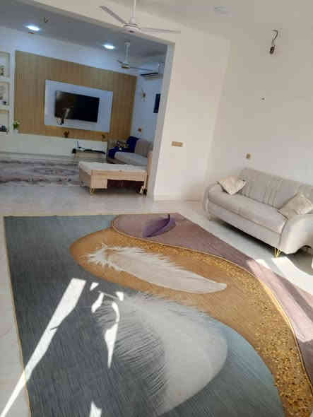 طابو زراعي سند ٢٥ 
الموقع//شارع شريفة الجديد مساحة ٢٤٠م يحتوي على غرفتين نوم،مطبخ حار وبارد،صحيات داخلية وخارجية،صالة،كليدور بيت حديث
السعر ١٤٥
للاستفسار:***********
***********

مكتب الزركاني للعقار
شارع ٨٠ قرب القبة الذهبية
بيع_شراء_تعقيب
