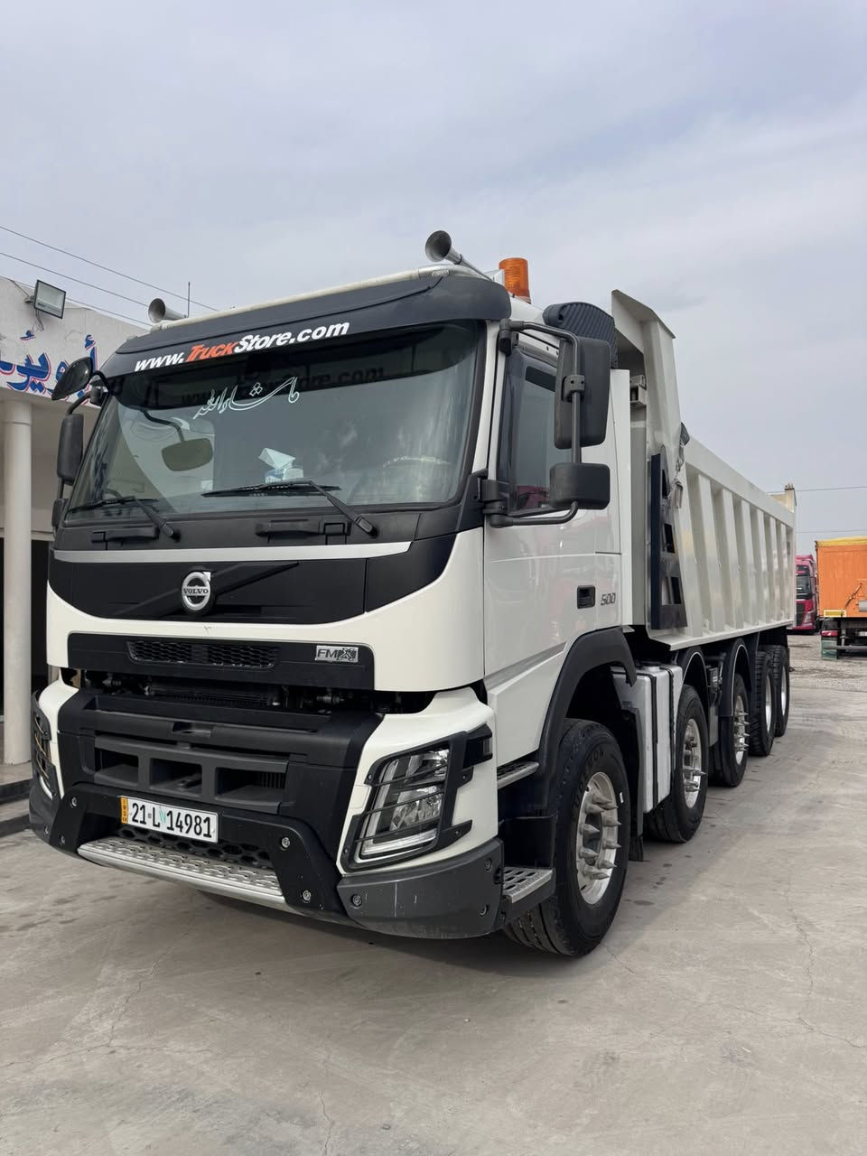 للبيع فالفو قلاب 5 محور

حجم محرك // 500

گير اوتوماتيك 

رادار // تخم ويل كروم

4 اشهر مرقمه السياره

سنويه و هزه وفحص جديده

ذرعة البودي // 20 متر 

سعر 725 $ 

موجود في كركوك في معرض توانا حاجي عدنان و ابو يوسف 
عنوان كركوك شارع مطار مقابل جسر حزيران 

للاستفسار 

***********
