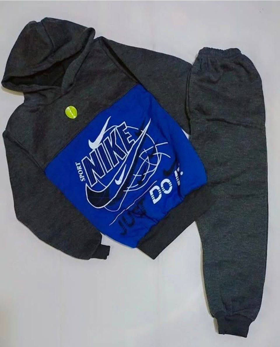 السعر 5 

قياسات 3_8 سنوات 

توصيل متوفر داخل المسيب وكل محافظات العراق


**إذا كنت صاحب هذا الإعلان وتريد حذفه لأي سبب، رجاءا أرسل رسالة إلى الدعم الفني**