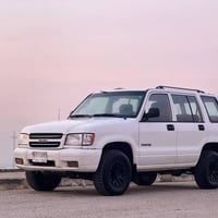 ايسوزو تروپر • ٢٠٠٠ • دبل اکسل ٤×٤