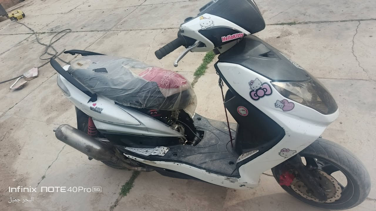 السلام عليكم درجة سكنس فحل للبیع درجه حلوه مرتبه برغی ممفتوح بیه کهربیات کامله سلف هندر محرك ناعم لا دخانه لا نضوح سعر 400وبیه مجال كاضمیه متوازي ***********
