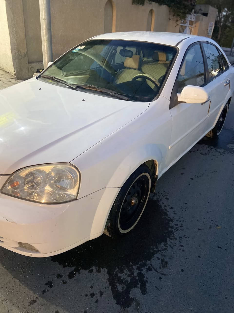 السلام عليكم
اوبترا 2011 كفاله عامه  
رقم انكليزي هزه جديده سنويه جديده ب اسمي شرط التحويل  
سعرها ٨٥ وبيها مجال بسيط مكاني كوت مركز 
***********
