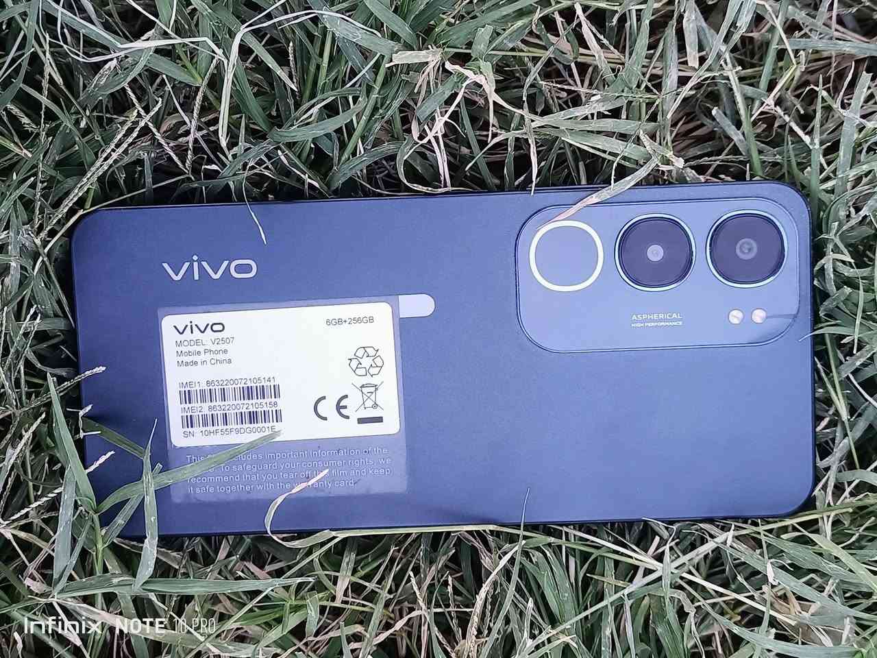 جهاز vivo Y19s Pro للبيع
​المواصفات:
​الذاكرة الداخلية: 256 جيجابايت
​الرام (الذاكرة العشوائية): 6+6 جيجابايت (إجمالي 12 جيجابايت)
​البطارية: 6000 مللي أمبير (تدوم لفترات طويلة جداً)
​المعالج: ثماني النوى (Octa-Core)
​النظام: OriginOS 6
​تفاصيل الجهاز:

​النظافة: 99% (أخت الجديد، مستخدم أسبوعين فقط)

​حالة الجهاز: ممتاز جداً وبدون أي عيوب أو مشاكل technical.

​💵 السعر: 230,000 دينار عراقي (قفل)
​📍 الموقع: [كربلاءالمقدسة/الامن الداخلي]
📞 للتواصل:***********
@إشارة
