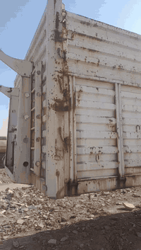 عربانه للبيع في جناب ثلاث دناقير مزوج بس تسوي واحد تك حرفش***********
