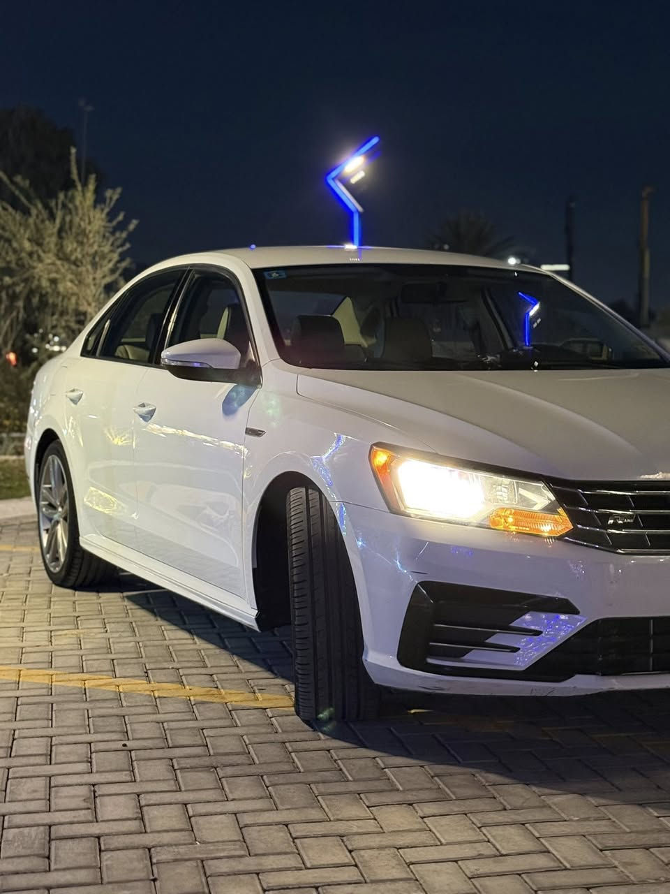 VW PASSAT R LINE 2018
سلام عليكم شباب للبيع 

حبايب السياره حادثه جاملغ خلفي يسره صبغ والصندوك وربع البنيد ودعامية خلفيه مبدله نفس اللون 

السياره بدون ايرباك 

السياره فول مواصفات ال rline 

بدون اي نقص السيارة كامله باتري جديد تخم تاير جديد مصارله اسبوع ادامه للمكينة كامله ومي راديتر ودهن بريك ودهون وفلاتر 
صدر امامي وخلفي جديد مصارله هوايه 
كامله السيارة ان شاءالله 

السعر 15,800 وبيه مجال بسيط 

مكان السياره بغداد المنصور 

***********
