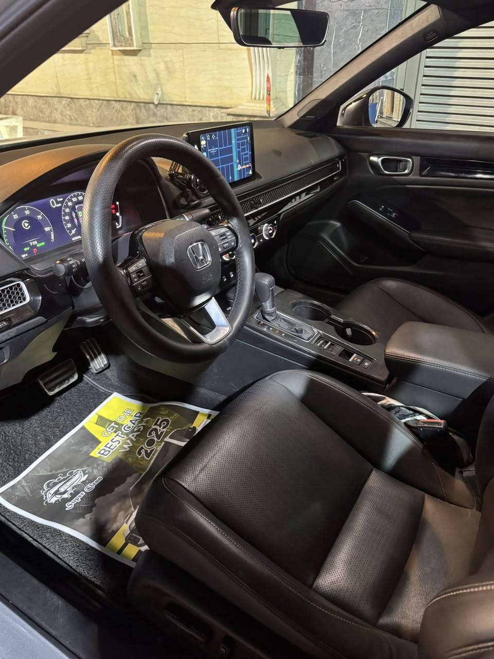 هوندا سيفك 
موديل 2025
هايبرد تورنك  ( two coler ) 
اعلى مواصفات 
فتحه 
سماعات bose 
بصمه 
تحديد مسار 
كشنات جلد
تدفئه كشنات 
رادار جانبي 
رادار امامي
كروس سرعه
 شاشه كار بلي  
اوتو هولد 
‏، Wireless charging
السياره ماشيه 22 الف كيلو فقط
سيارة بيها قطعتين  صبغ و مكان بارد 
رقم بغداد هزه سنويه جديد ب اسمي 
سياره جديده ما ناقصها اي شي 
مكان السياره الانبار الفلوجه 
رقمي ***********
سعر 160 وبيها مجال للشراي 
رقم الشاصي 2HGFE4F80SH308088

