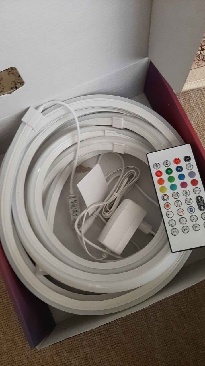 لایتی دیکۆری بۆ جوانی بەکاردیت، درێژیەکەی 5 مەترە، رەنگا و رەنگە ، کۆنترۆلی لەگەلدایە ، لایتەکە لەگەل دەنگی ژوورەوە واتە لەگەل موزیکی ژوورەوە دەجولێتەوە ،ماددەکەی سلیکۆنە ئەتوانی بە دلی خۆت جولەی پێبکەیت .

يستخدم الضوء للجمال، طوله 5 أمتار، ملون وملون، له أدوات تحكم، الضوء يناسب صوت الغرفة، أي أنه يتحرك مع الموسيقى في الغرفة، المادة من السيليكون ويمكنك تحريكه كما تشاء كركوك, العراق


**إذا كنت صاحب هذا الإعلان وتريد حذفه لأي سبب، رجاءا أرسل رسالة إلى الدعم الفني**