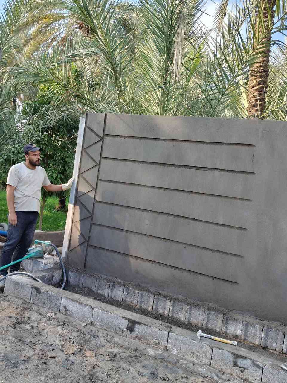 السلام عليكم خلفه لبخ اسمنت جراره لط سقل نثر جص شغل درجة اولئ متفرغ حاليا وهذا رقمي ***********
