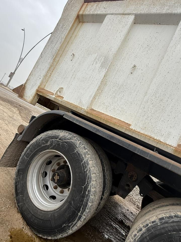 سلام عليكم 
نساف شاصي 16

اربع محاور 

ستندر 21متر بدون تعلاوه 

مكفول كفاله عامه 

السعر 115شده وخمسه عشر ورقه وبي مجال 

للاستفسار ***********
