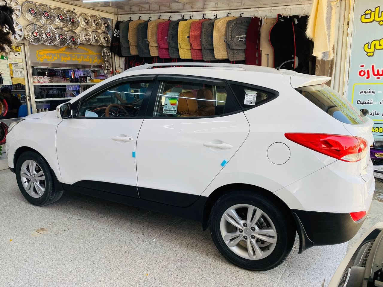 السلام عليكم توسان 2013 خليجي كير محرك كفاله تخم تايرات حداديه جديده باتري جديد مانقصها شي كامله رقم إنكليزي جديد باسمي ثاني يوم مداور بيها خمس قطعه  اثر طخطخات ب125وبيها  مجال ***********مكانها ديالى الخالص
