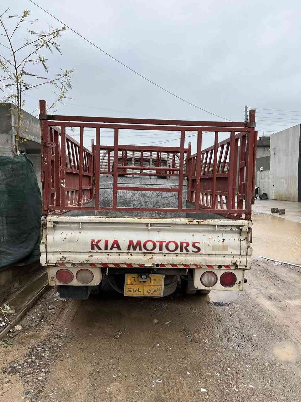 کیا مۆدێل2011
گێڕو مەکینەو  شانسی و ئەکسل بەشەرت 
چوار تایەی نوێ لەسەرە 
بەناو کردنی بەشەرتە 
هەزەوو سەنەوی بەسەر چووە  
مەکینە 2700 
چەمچەی خۆی لەگەڵە 
شوێن هەولێر 
ڕەقەم مۆبایل ***********
