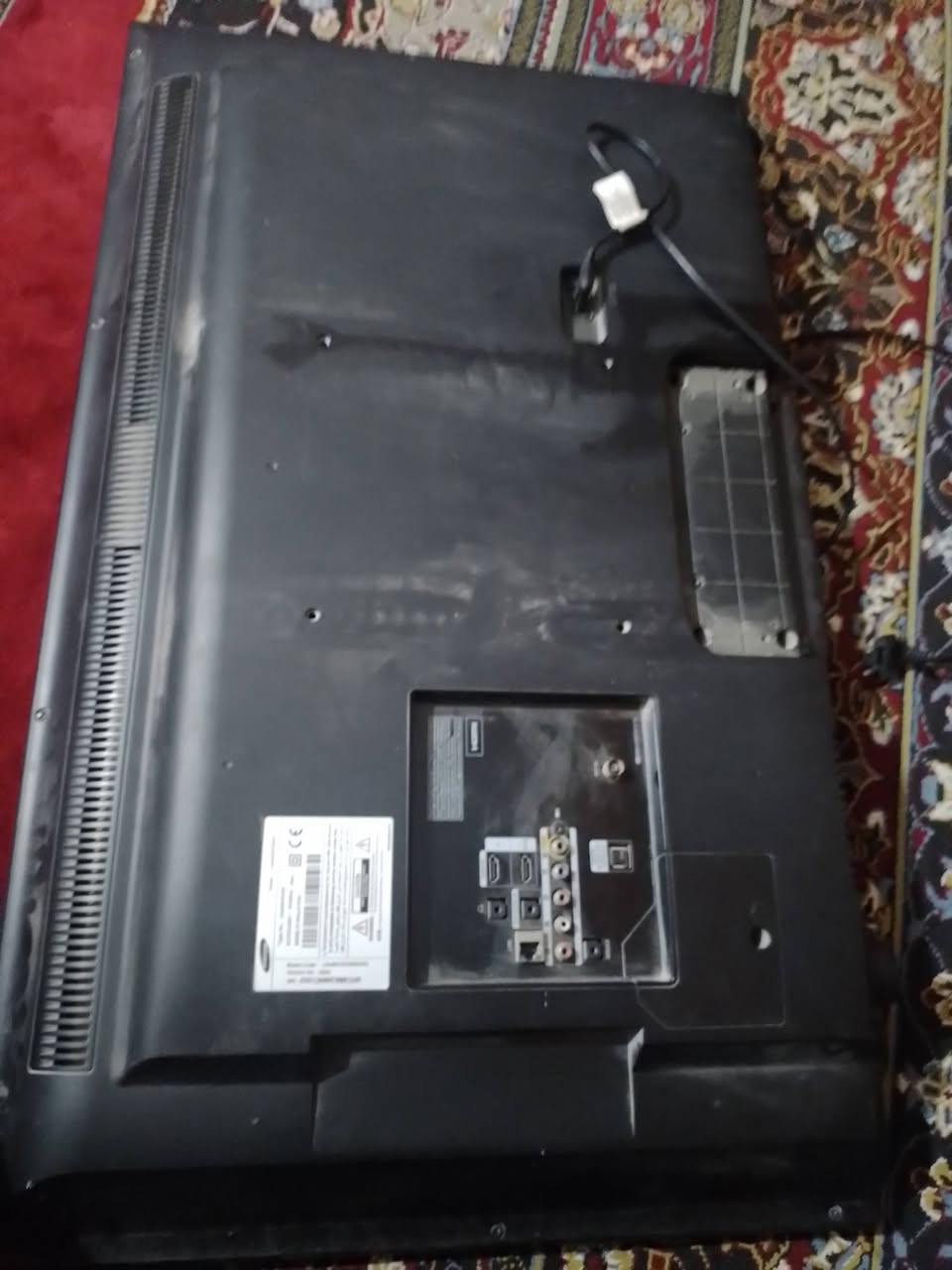 تلفزون سامسونك حجم 42 بدون انترنيت السعر 100 التواصل عل وتساب الرقم ***********
