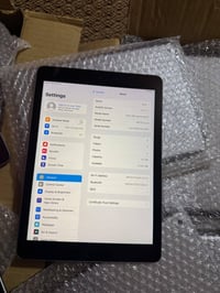 ايباد جيل ٦ • ذاكرة ٣٢ • بطارية ٩٠%