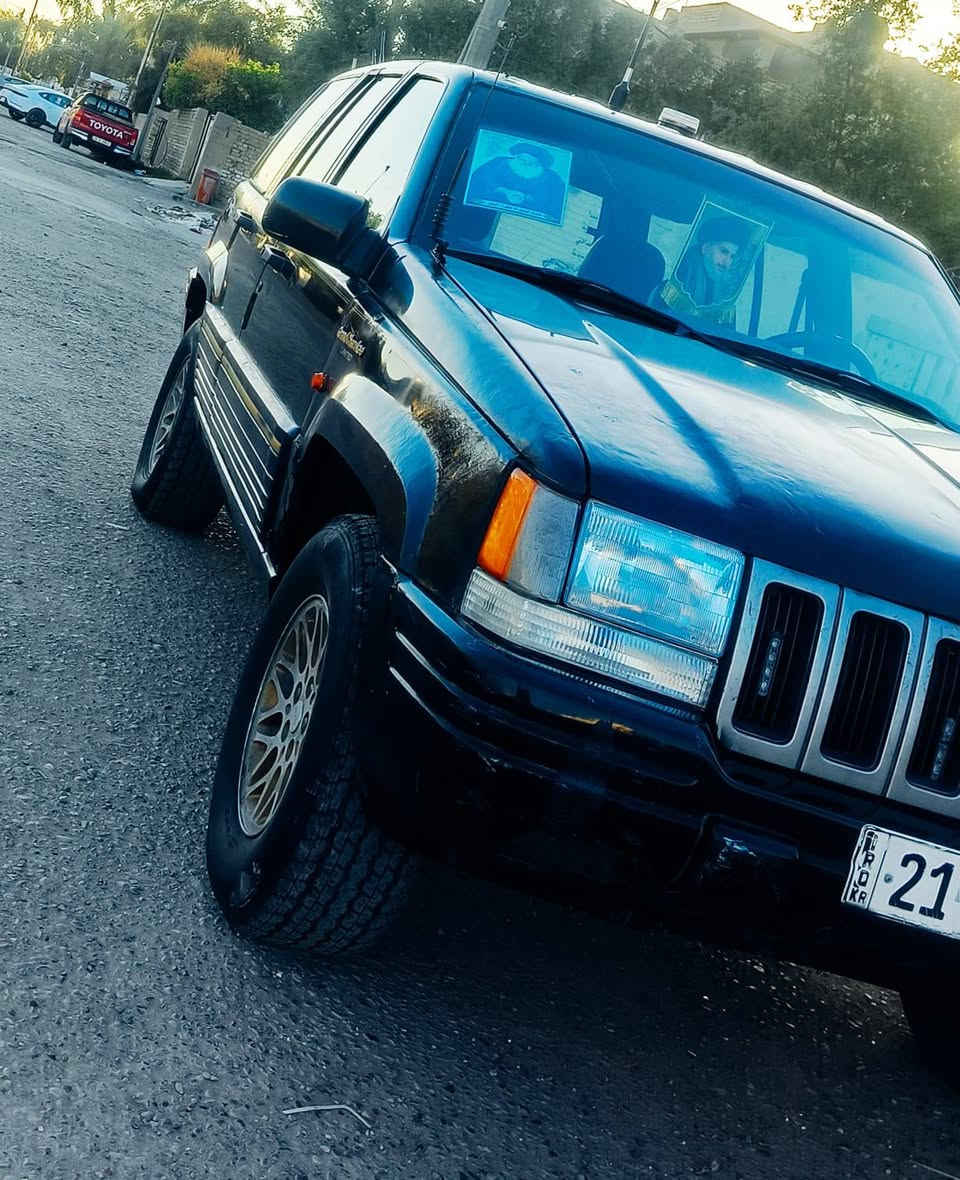 السلام عليكم جيب 94 للبيع بدون لاصبغ ولا معجون سياره جديده گير محرك حدادين تخم تاير تبريد كله جديد رقم انگليزي سعر 48 مكان شعب حي اور رقم ***********
