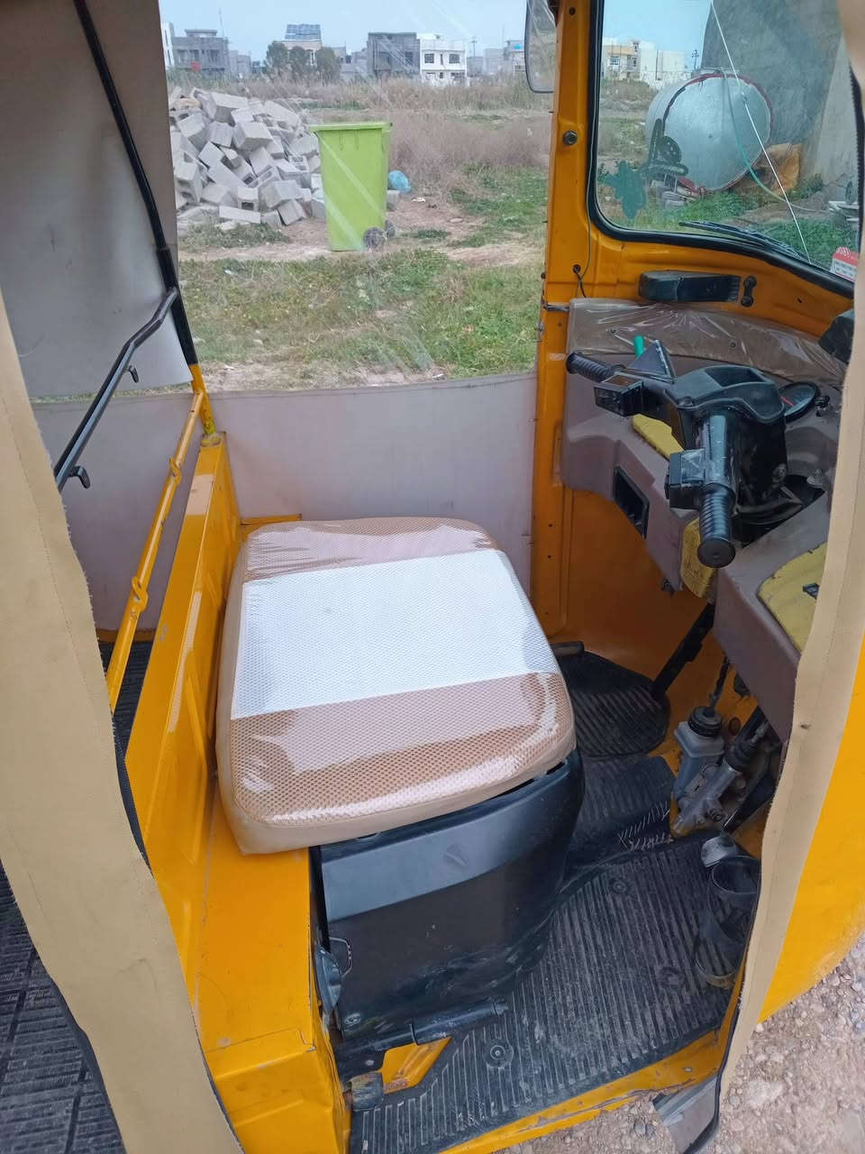 السلام عليكم تكتك للبيع ١٩ شهر ال١١ سنوية وهزة جديدة السعر ٦مليون وبيهة مجال بسيط الشراي يتصل فقط ***********
